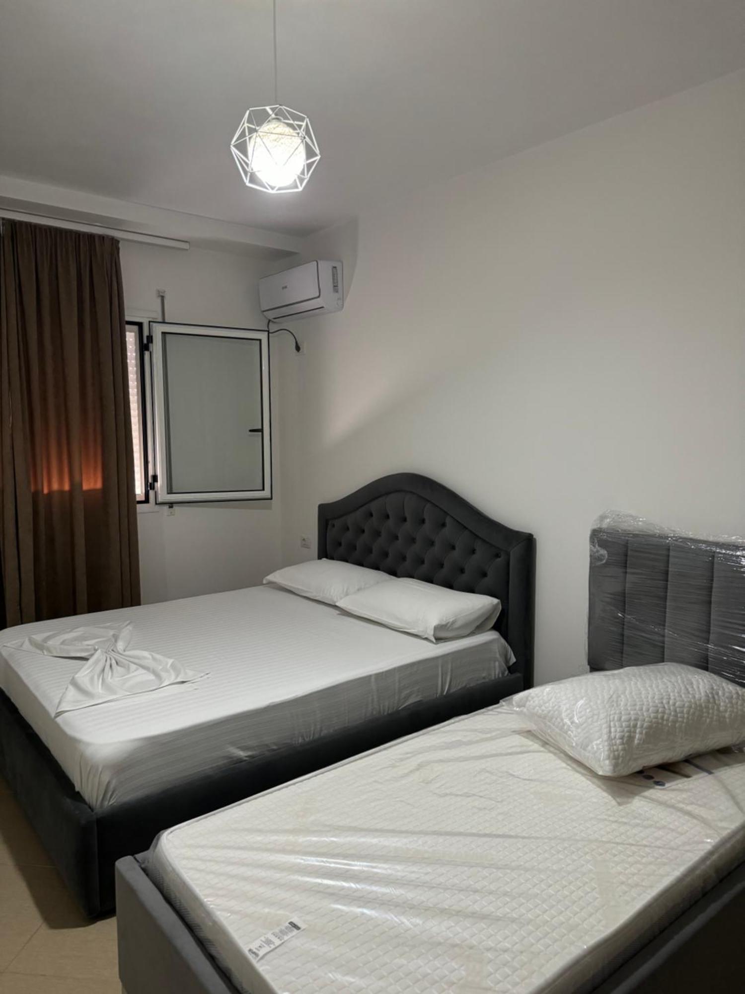 Siloria Apartments Vlorë Exterior foto